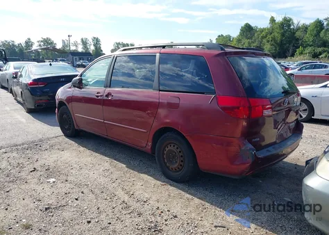 2004 Toyota Sienna Le z USA, uszkodzony, nr VIN 5TDZA23C74S005463